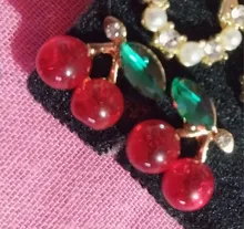 Avis clients – Boucles d'oreilles cerise résine rouge zircon brillant