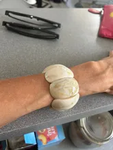 Avis clients – Bracelet large résine acrylique géométrique 3 styles