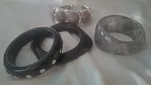 Avis clients – Bracelet résine irrégulier noir et blanc punk pour femmes