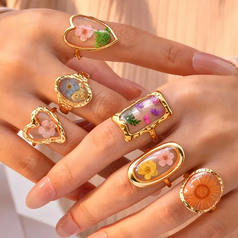 Bague résine fleurs séchées acier inoxydable géométrique