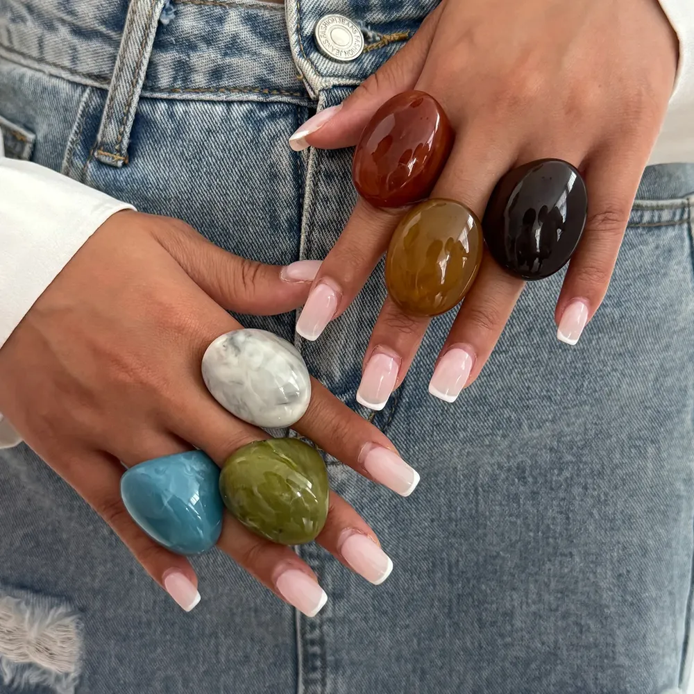 Bagues résine acrylique géométrique punk pour femme
