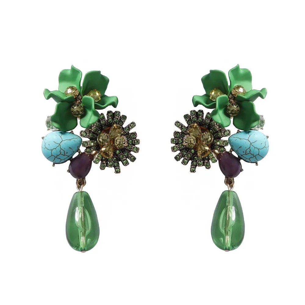 Boucles d'oreilles résine et zircon fleurs style baroque