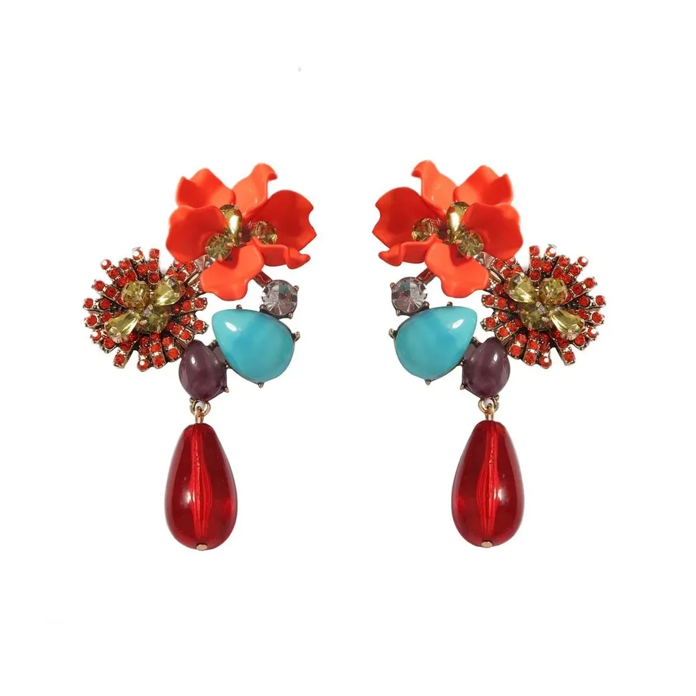 Boucles d'oreilles résine et zircon fleurs style baroque