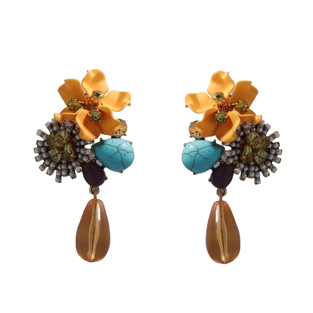 Boucles d'oreilles résine et zircon fleurs style baroque