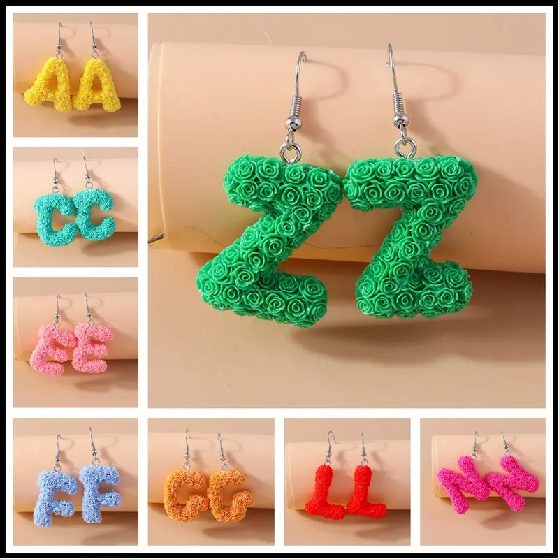 Boucles d'oreilles résine lettres florales 26 initiales