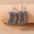 Boucles d'oreilles résine lettres florales 26 initiales – Couleur du métal Style D