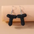 Boucles d'oreilles résine lettres florales 26 initiales – Couleur du métal Style T