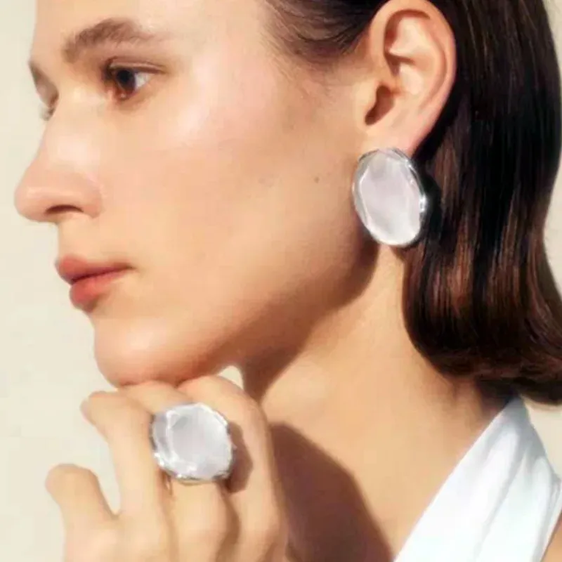 Boucles d'oreilles résine métal géométriques exagérées pour femmes
