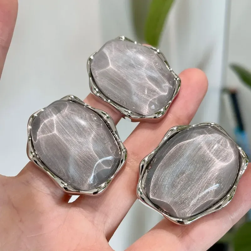 Boucles d'oreilles résine métal géométriques exagérées pour femmes
