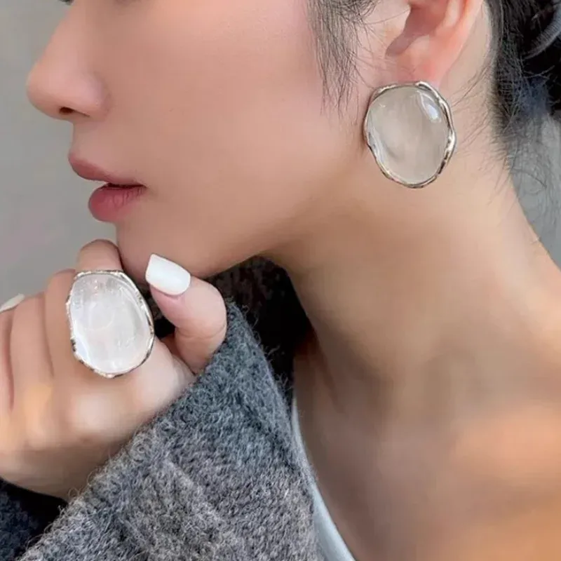 Boucles d'oreilles résine métal géométriques exagérées pour femmes