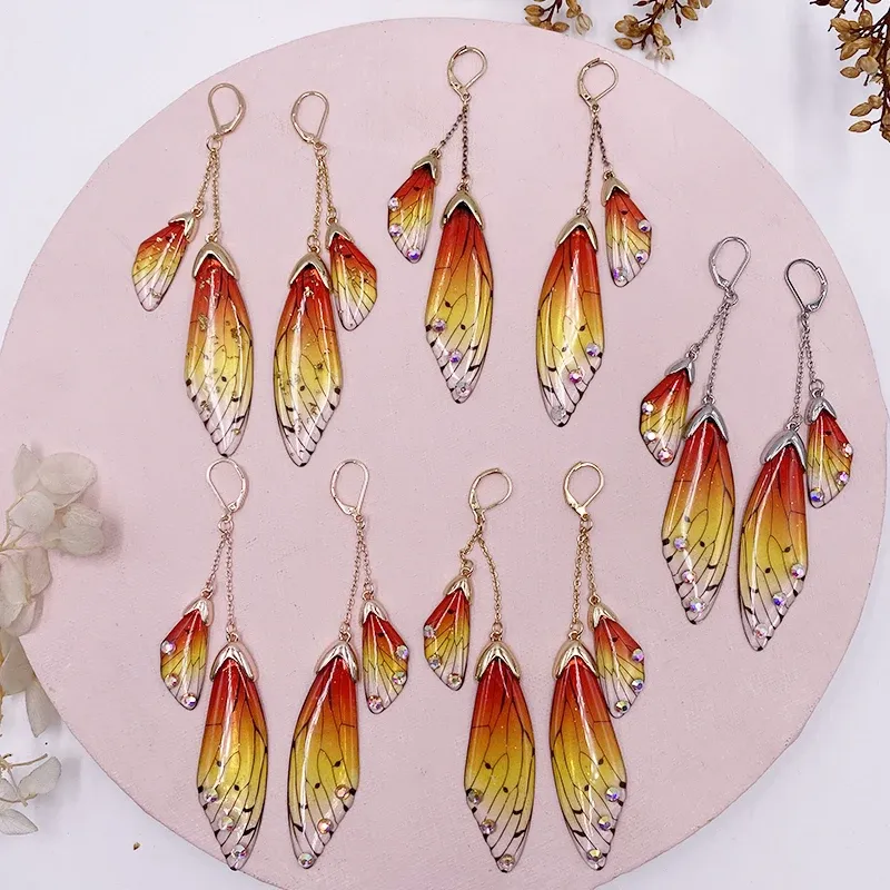Boucles d'oreilles résine papillon double aile émail
