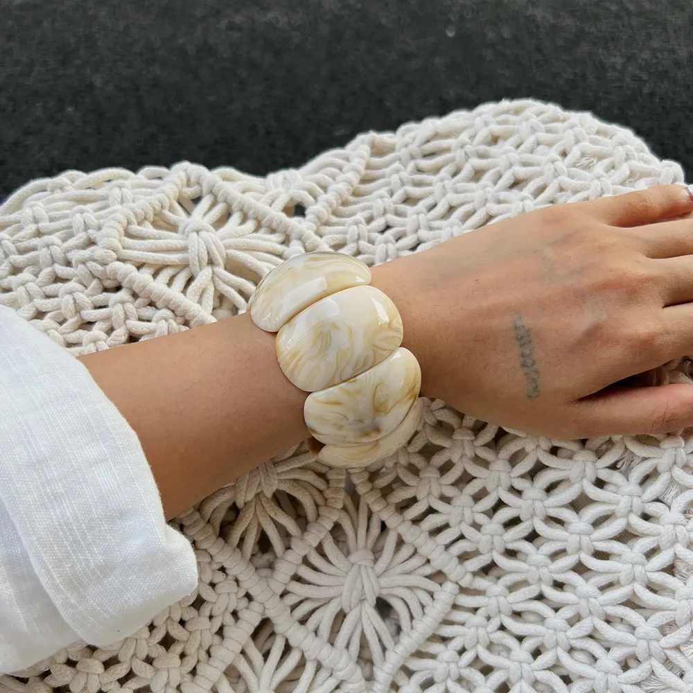 Bracelet large résine acrylique géométrique 3 styles