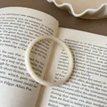 Bracelet résine écaille de tortue blanc vintage Y2k – 5