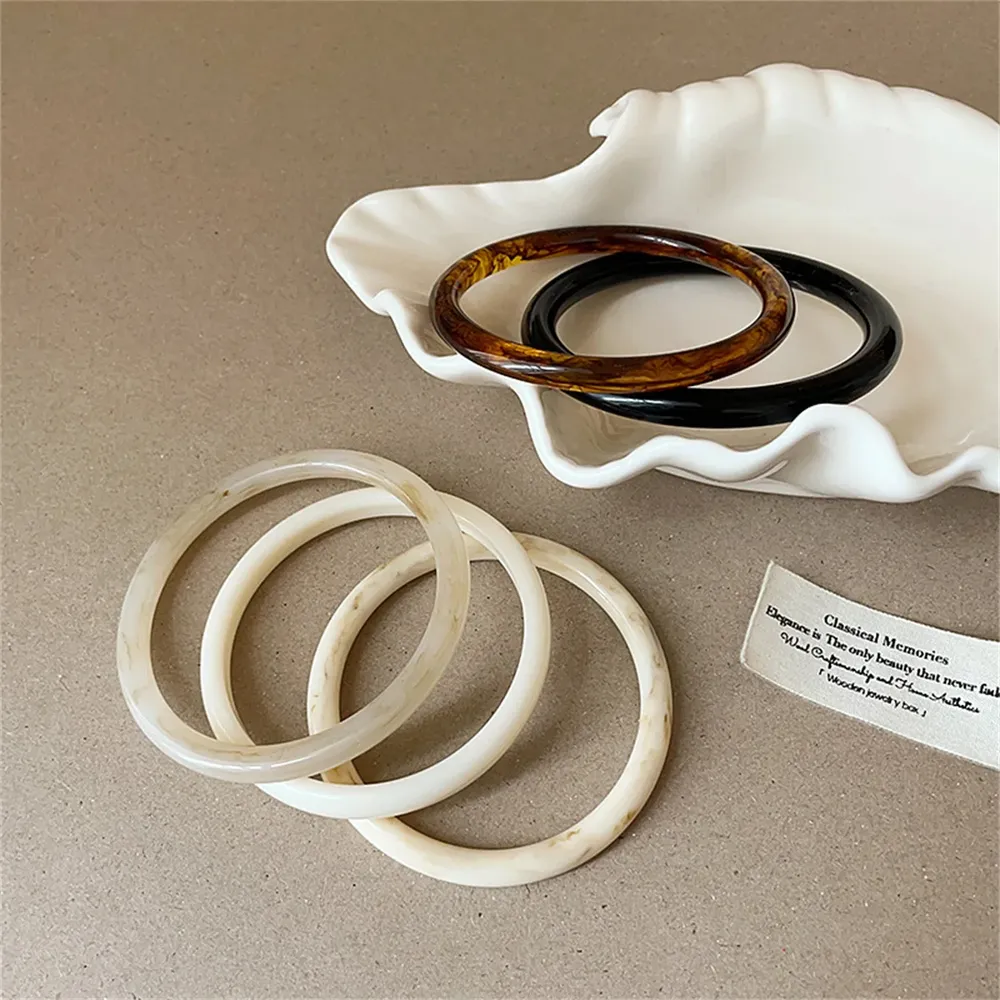 Bracelet résine écaille de tortue blanc vintage Y2k