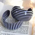 Bracelet résine large rayé noir et blanc pour femmes – 1