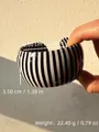 Bracelet résine large rayé noir et blanc pour femmes – Couleur du métal Plaqué rhodium (B)