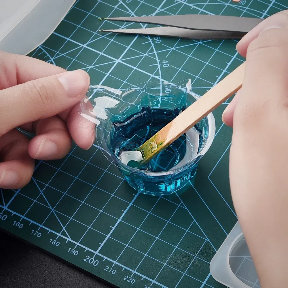 Colle résine époxy transparente 1:1 50 à 250 ml pour bijoux