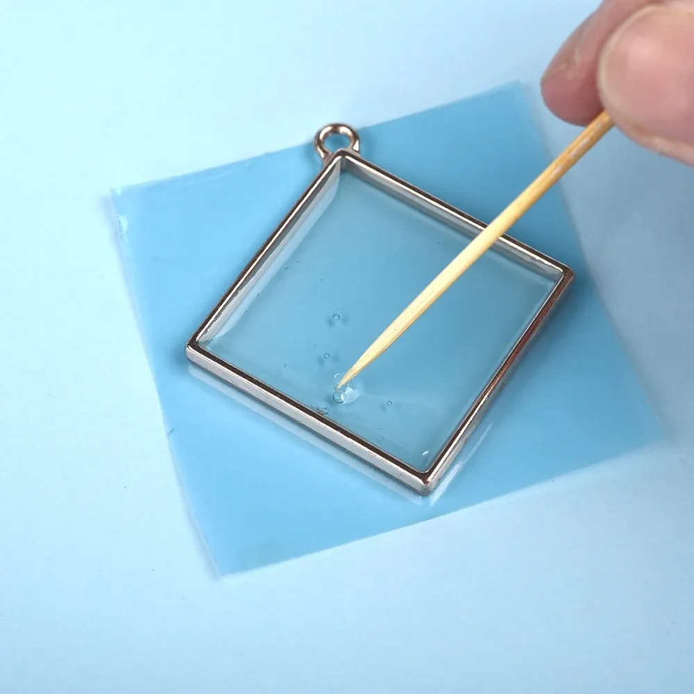 Colle résine UV dure 10 g à 500 g