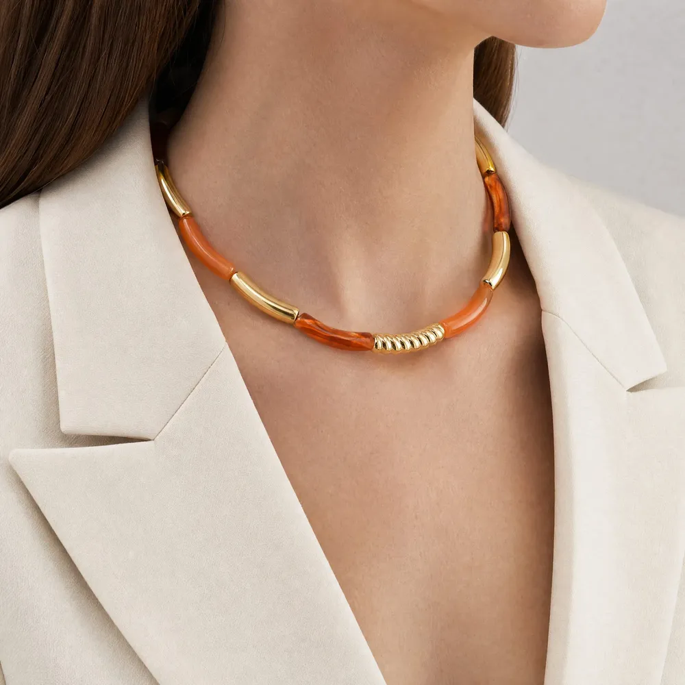 Collier résine ambre marron tube acier inoxydable