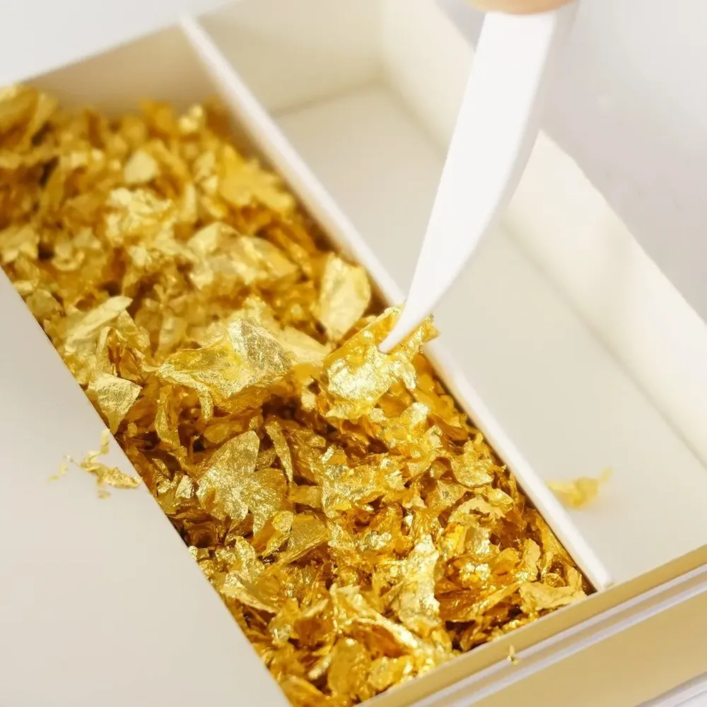 Flocons et paillettes feuilles d'or pour résine et nail art