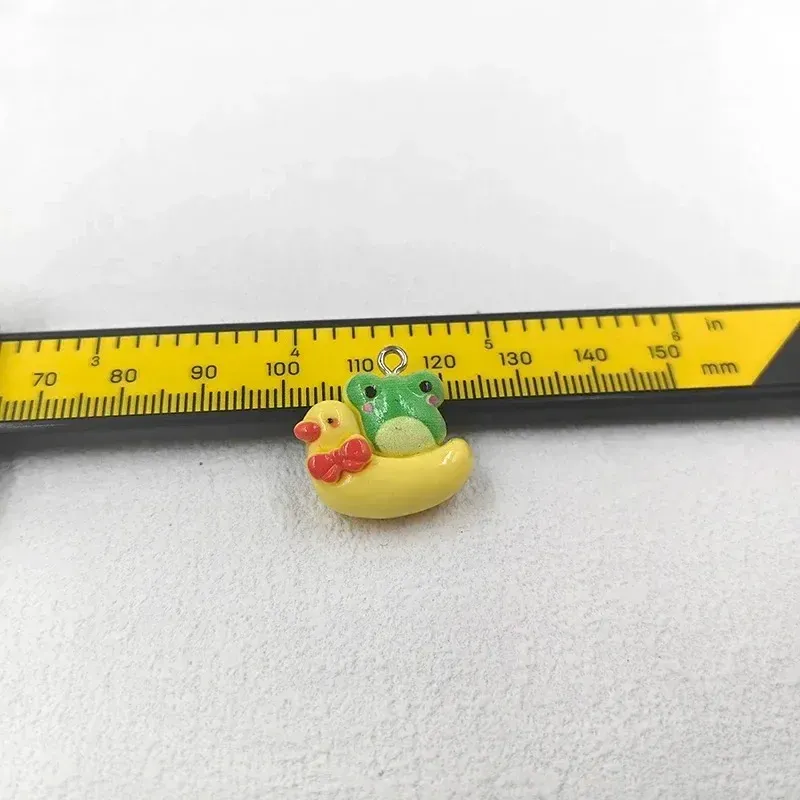 Lot de 10 breloques résine grenouille kawaii pour bijoux