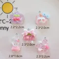 Lot de 10 breloques résine lapin cerise pour bijoux – 1