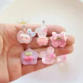 Lot de 10 breloques résine lapin cerise pour bijoux – 2