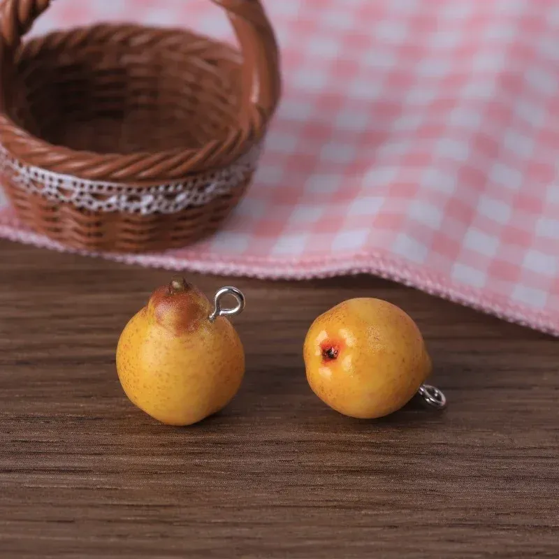 Lot de 10 breloques résine mini fruits pour bijoux