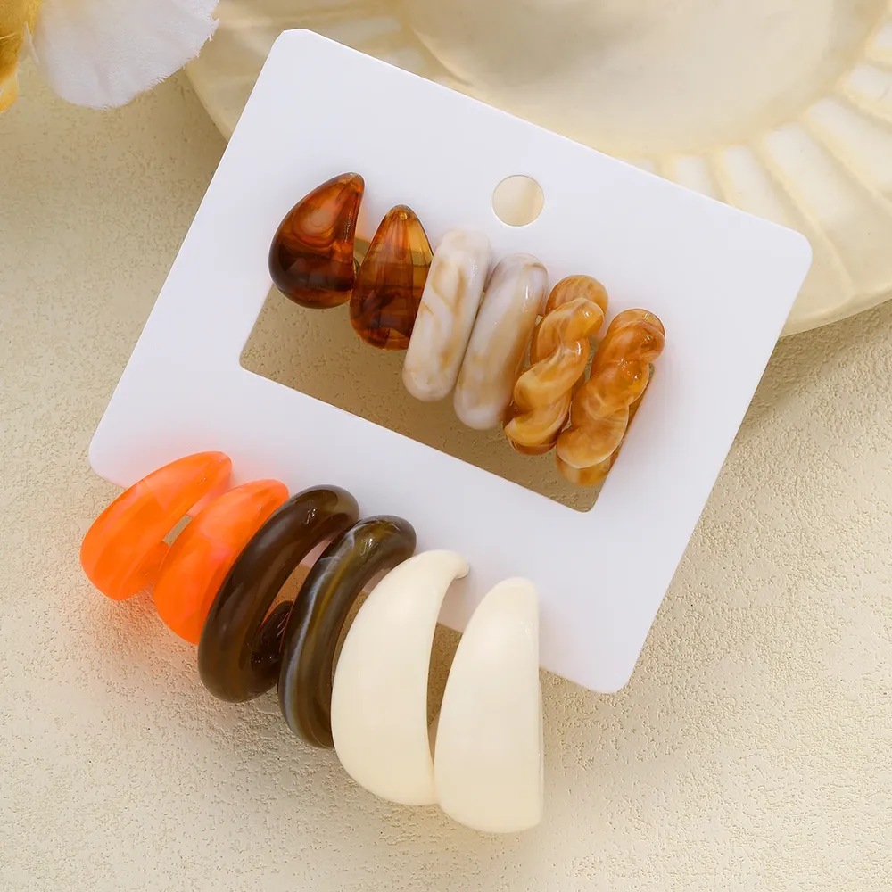 Lot de 12 boucles d'oreilles résine bohème colorée