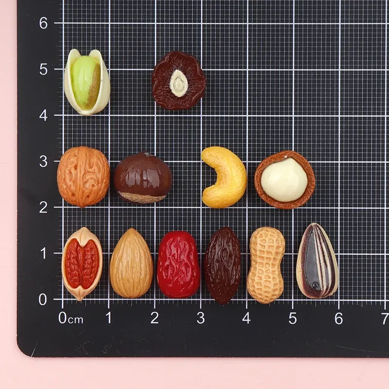 Lot de 30 ou 300 mini fruits secs résine pour scrapbooking