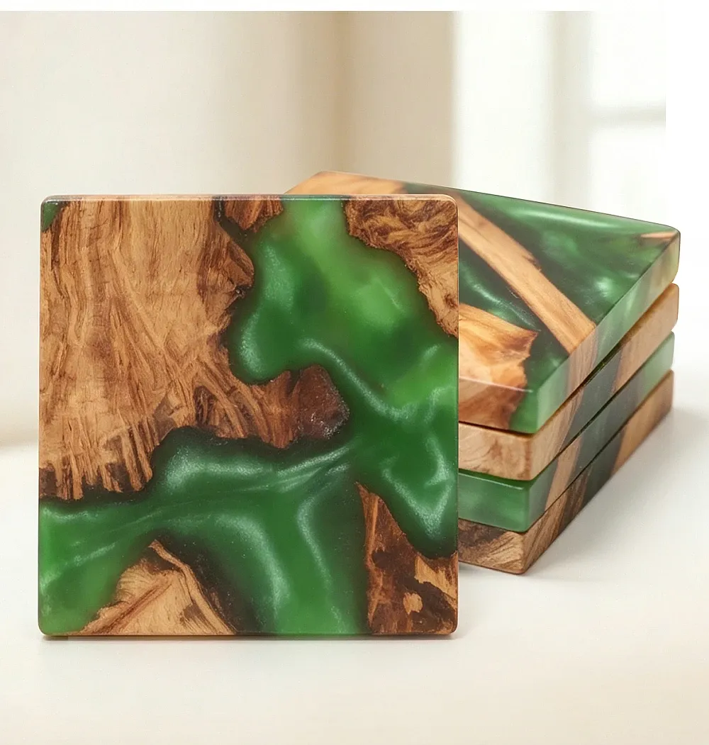 Lot de 4 dessous de verre résine époxy et bois motif rivière