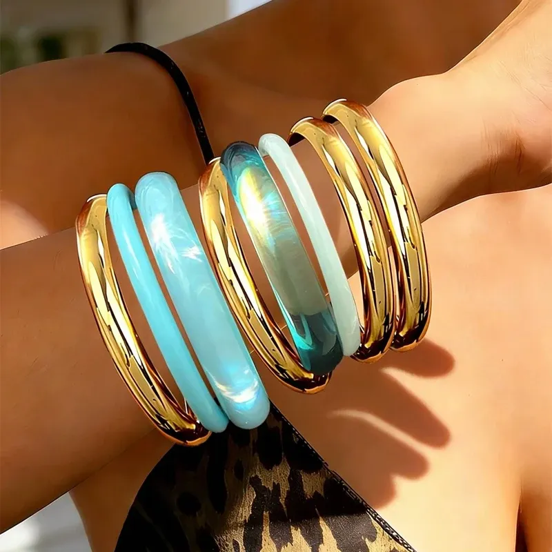 Lot de 4 ou 8 bracelets résine tie-dye bleu