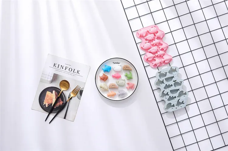Moule silicone 12 poissons pour chocolats et bougies