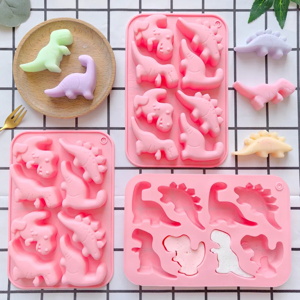 Moule silicone 8 dinosaures pour chocolats et gâteaux