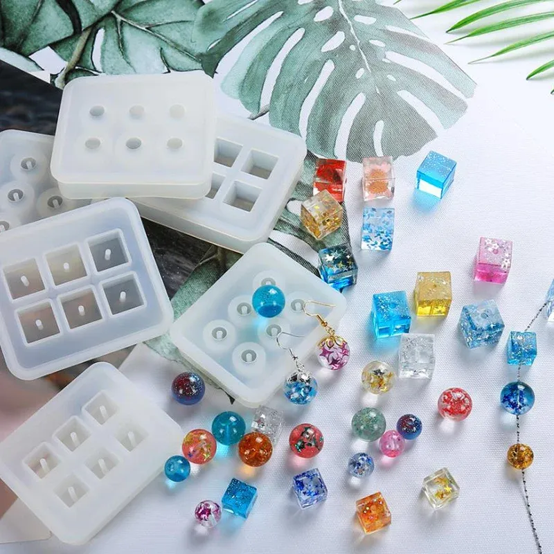Moule silicone bijoux boule perles carrées 6 trous