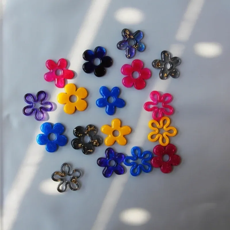 Moule silicone fleur creuse pour pendentif et porte-clés
