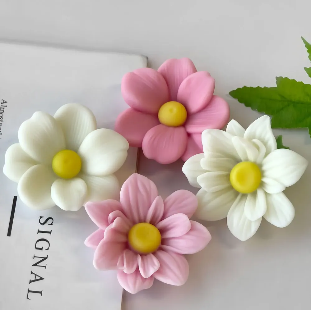 Moule silicone fleur pour bougie et pâtisserie