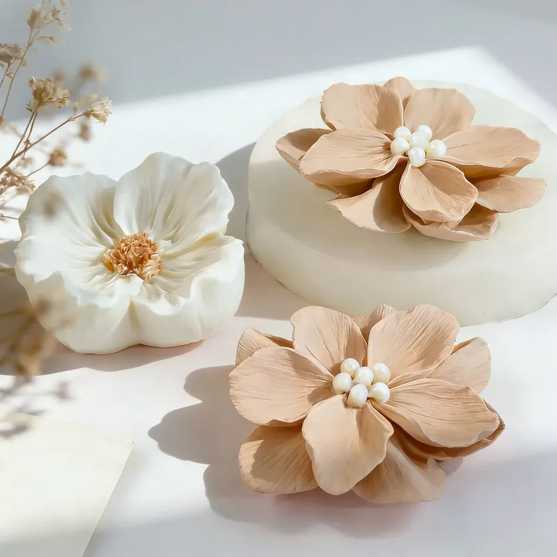 Moule silicone fleurs pour bougies, savons et résine