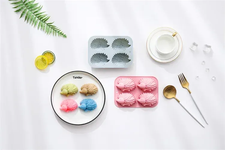 Moule silicone hérisson 4 cavités pour savon et résine