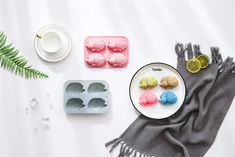 Moule silicone hérisson 4 cavités pour savon et résine