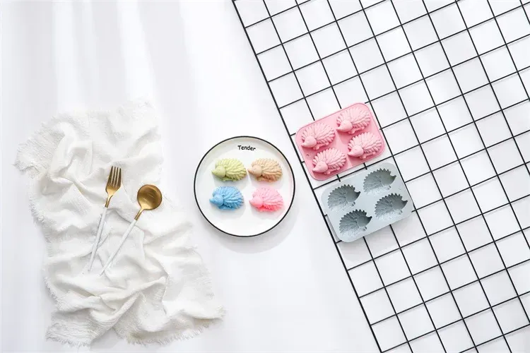 Moule silicone hérisson 4 cavités pour savon et résine