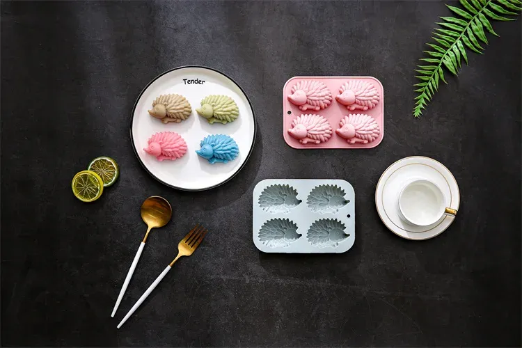 Moule silicone hérisson 4 cavités pour savon et résine