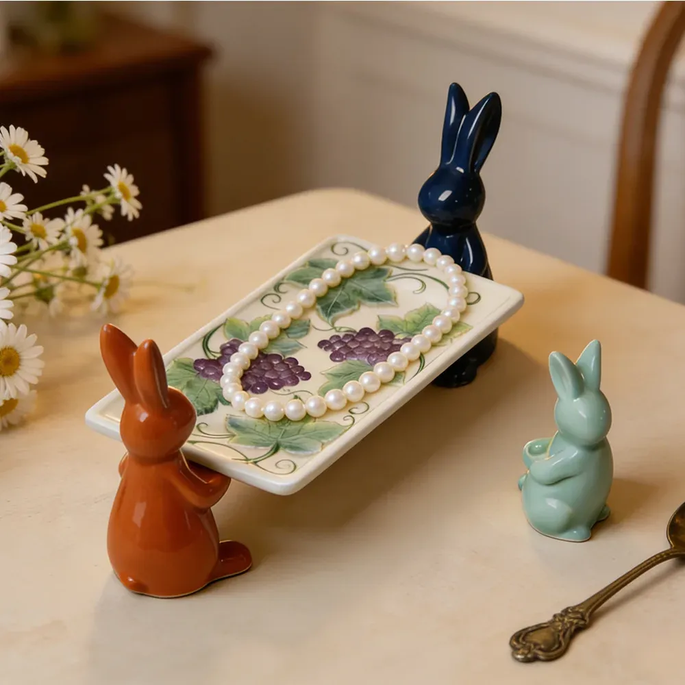 Moule silicone lapin debout plateau fruits décoration