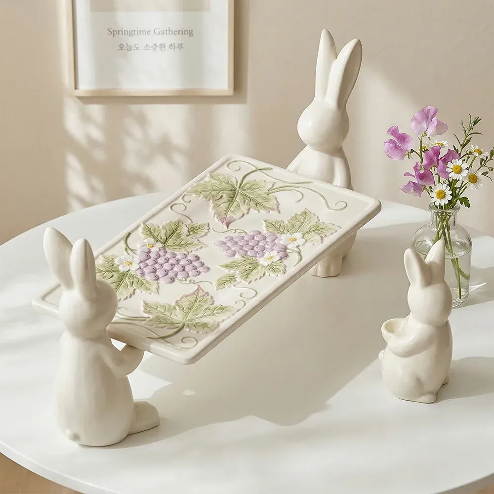 Moule silicone lapin debout plateau fruits décoration