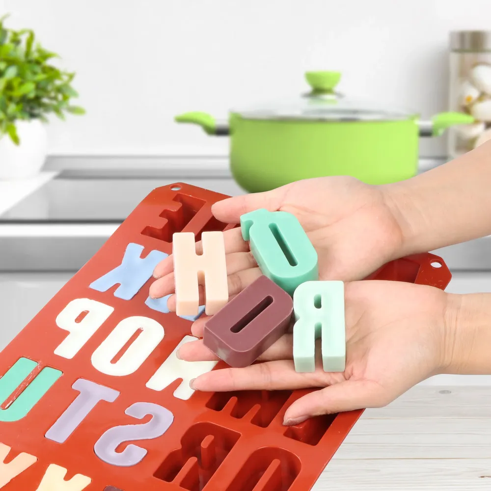 Moule silicone lettres anglaises pour bijoux décoration