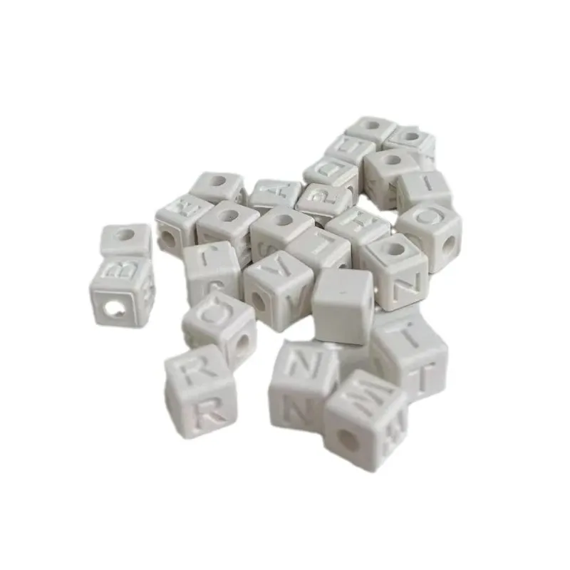 Moule silicone lettres carrées pour bijoux et colliers DIY