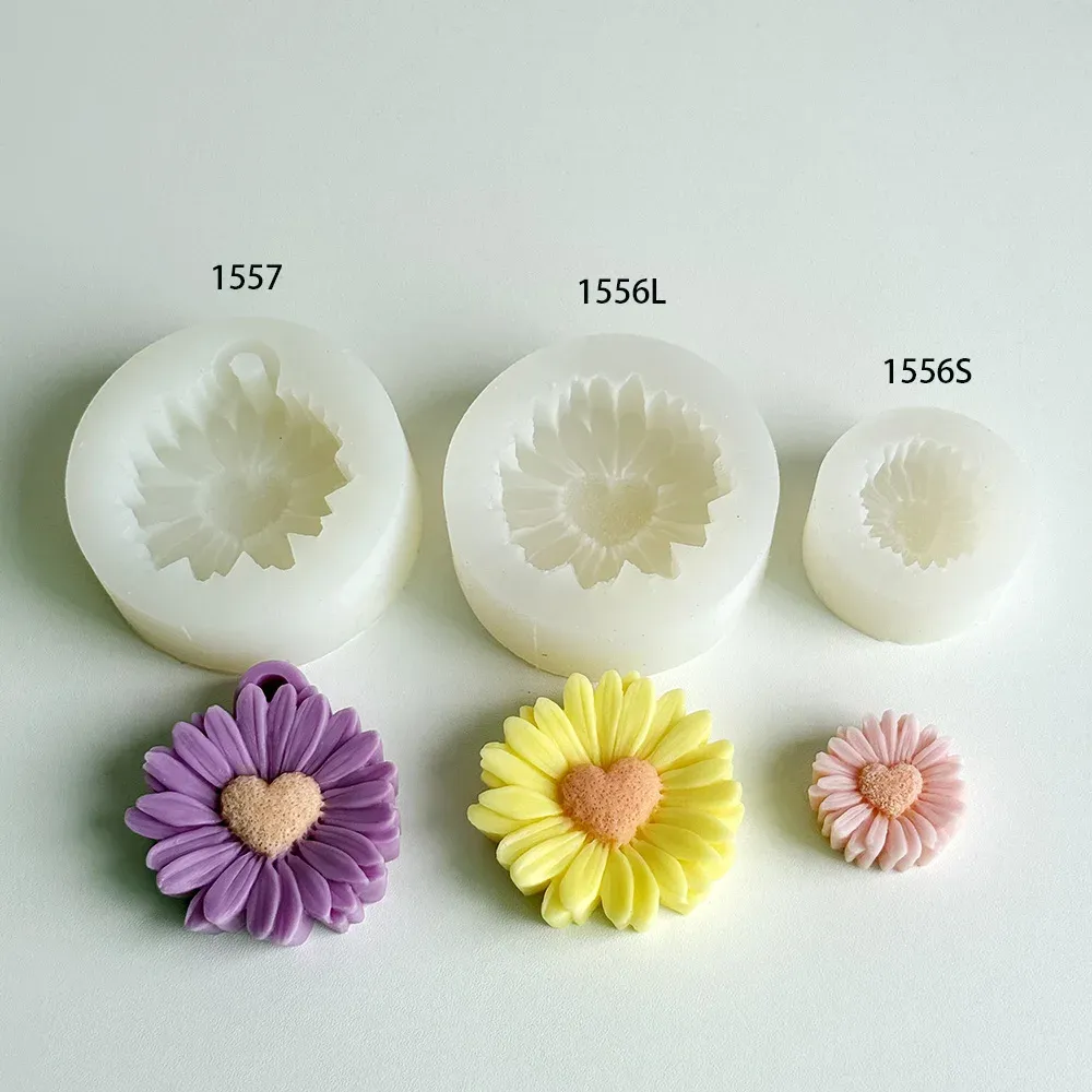 Moule silicone marguerite amour pour bougie parfumée