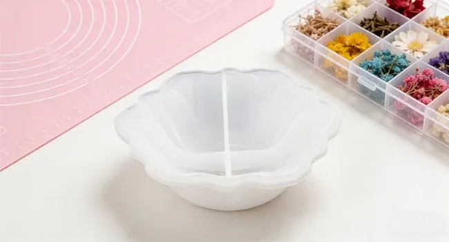 Moule silicone plateau fleur récipient bijoux résine