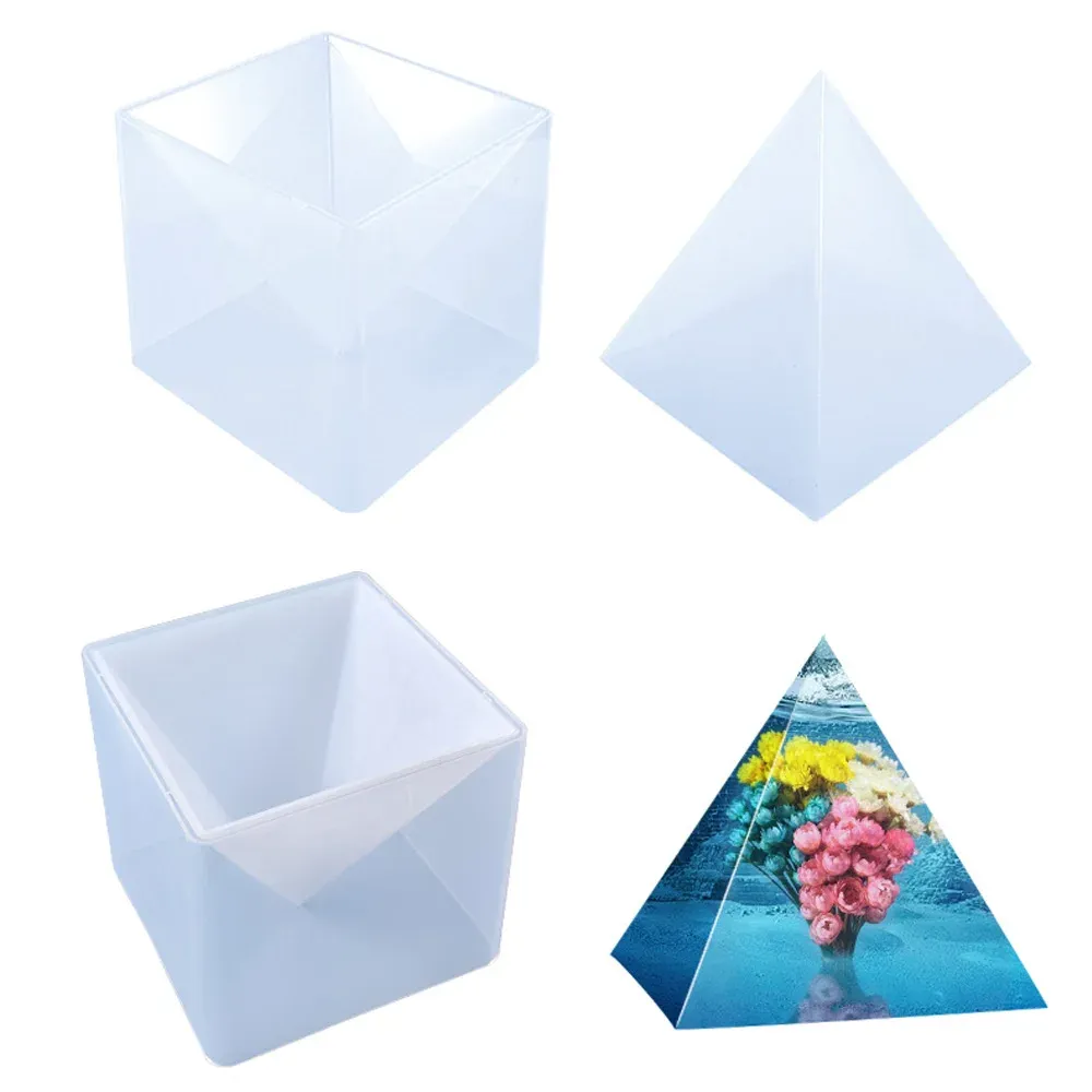 Moule silicone pyramide 3D pour artisanat résine et béton