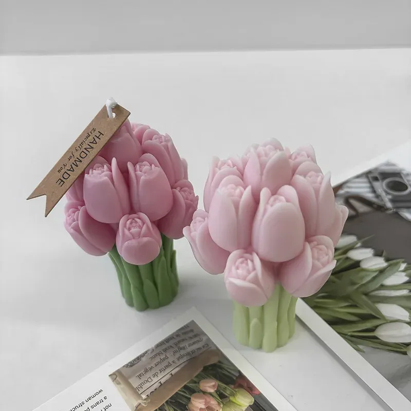 Moule silicone tulipe pour bougie et savon